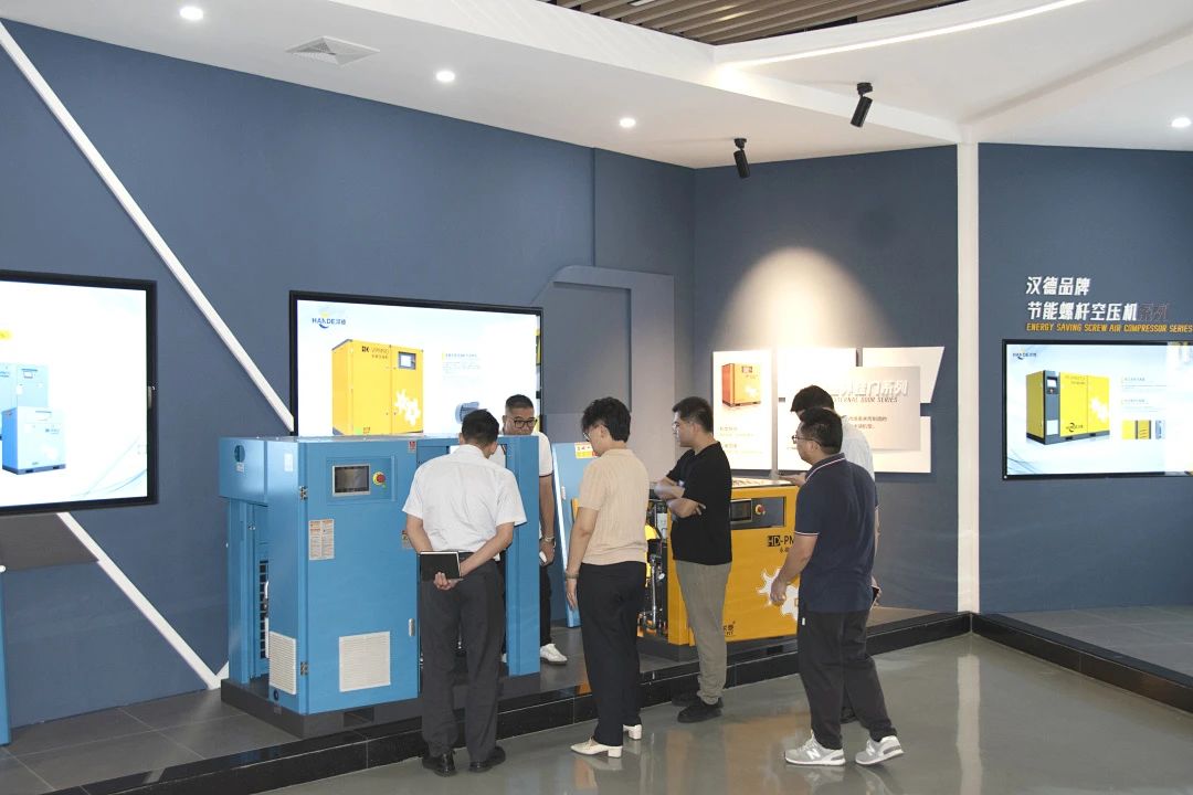 实力见证！汉德空压机受邀惠州电视台专访，讲述中国智造标杆故事